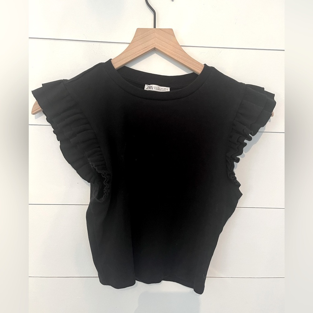 Zara Black Fitted Ruffled Cap Sleeve Blouse